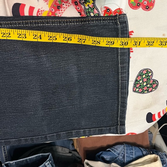 Gold Flava Women’s Jeans - Picture 6 of 7